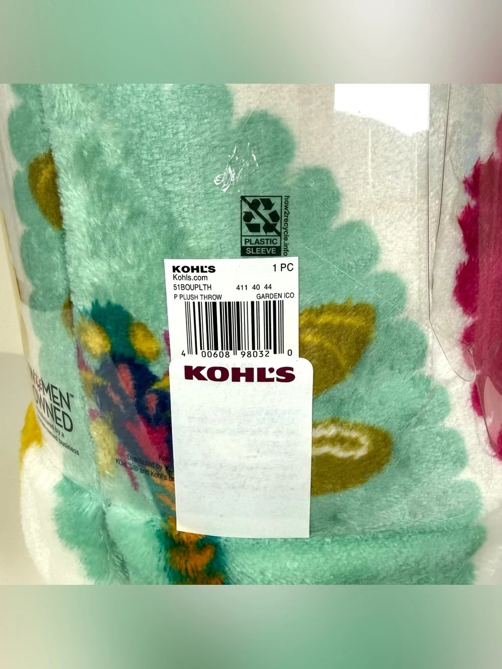 The Big One Oversized Supersoft Plush Throw Blanket Garden Icons 5’ X 6’ NEW